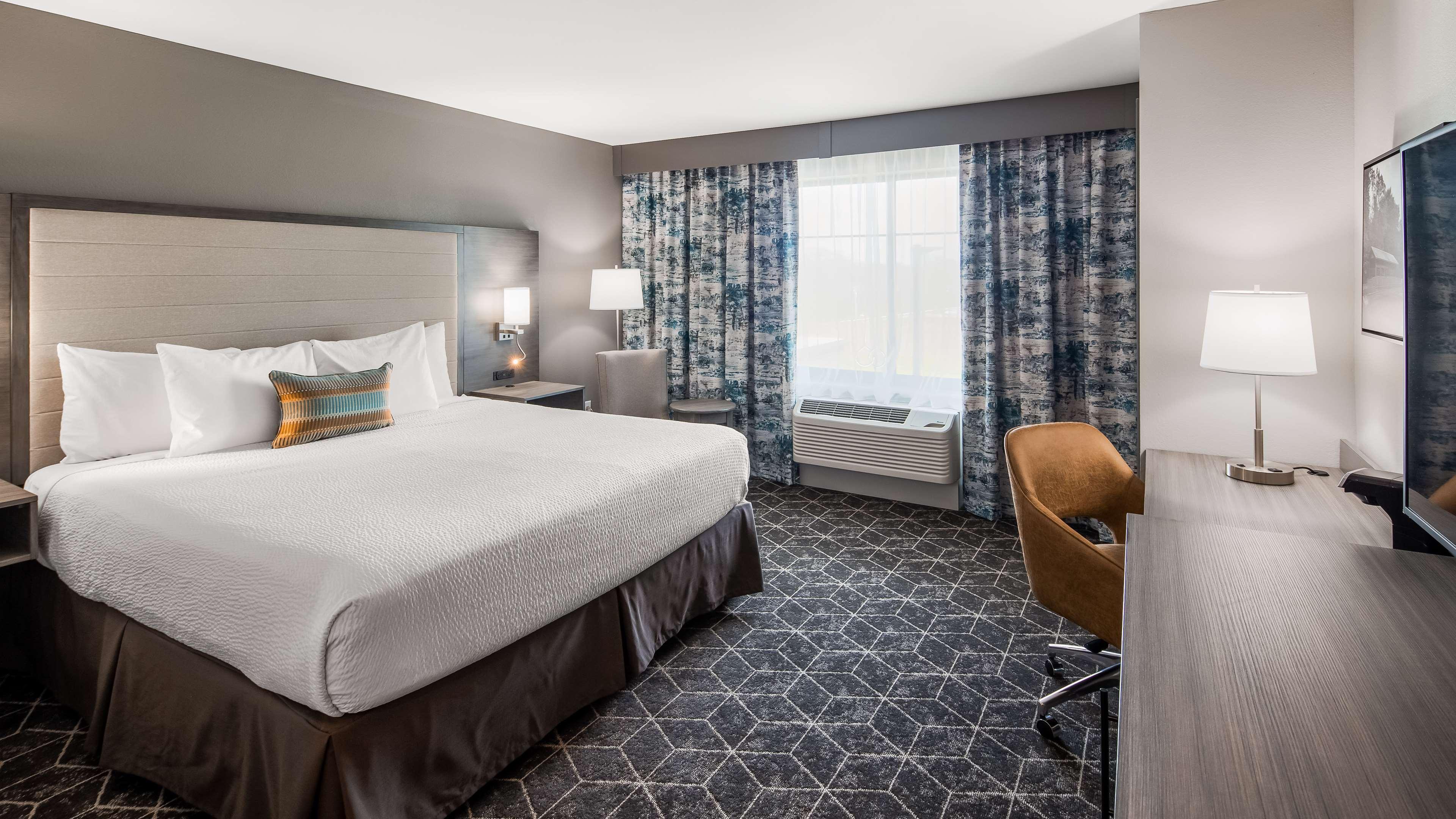 Best Western Plus Lawrenceburg Exterior photo