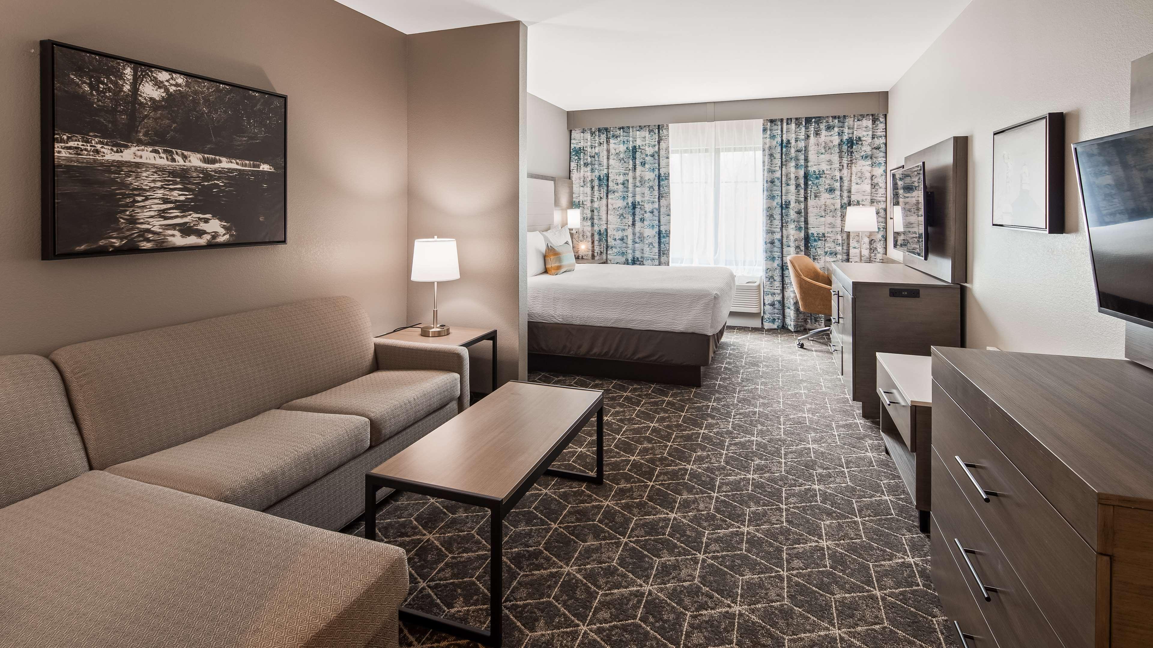 Best Western Plus Lawrenceburg Exterior photo
