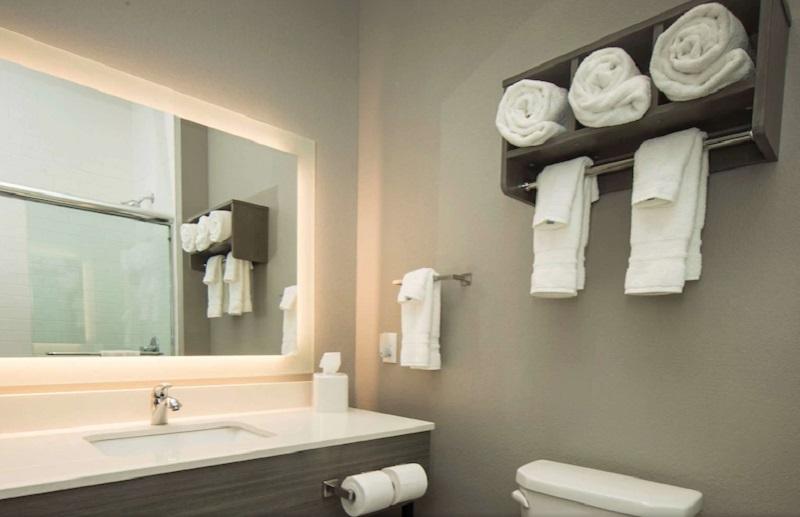 Best Western Plus Lawrenceburg Exterior photo