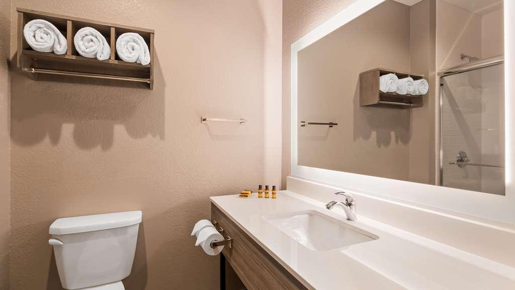 Best Western Plus Lawrenceburg Exterior photo